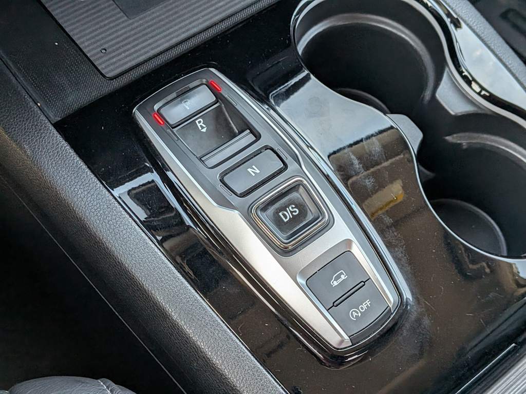 Thumbnail: 2019 Honda Pilot - 14