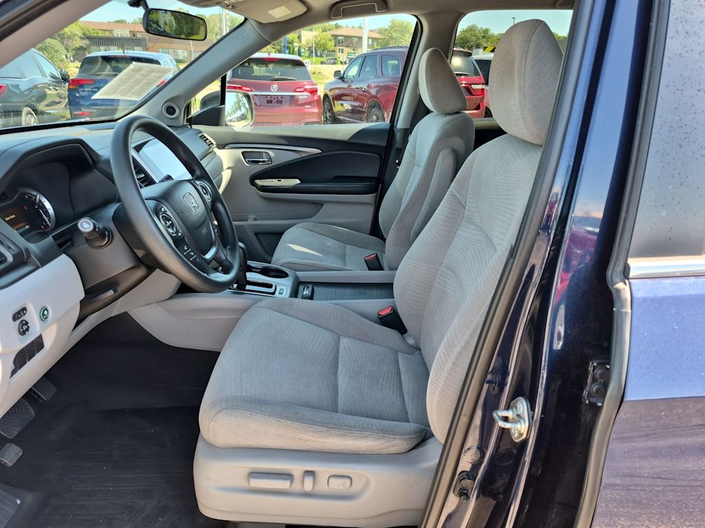 Thumbnail: 2018 Honda Pilot - 10