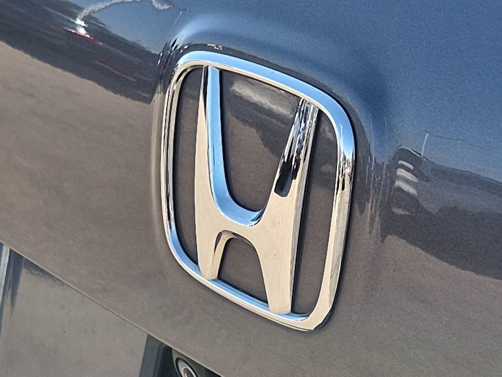 Thumbnail: 2018 Honda Pilot - 24