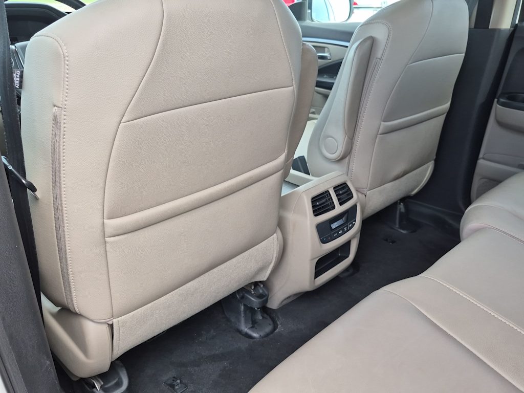 Thumbnail: 2016 Honda Pilot - 12