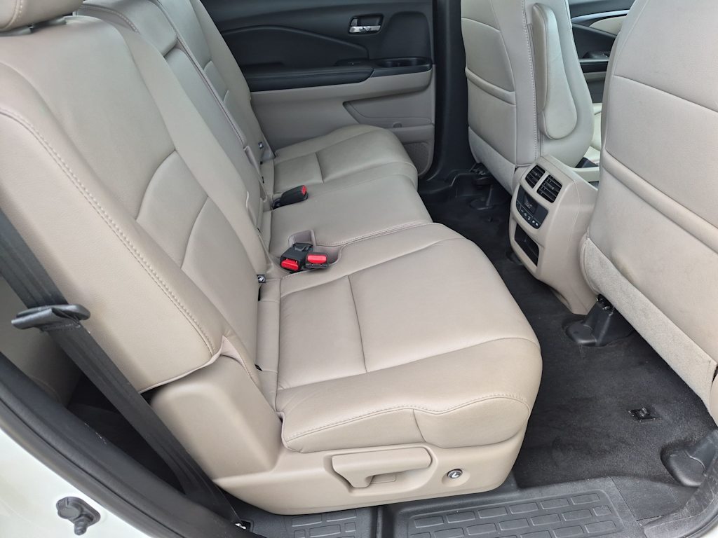 Thumbnail: 2016 Honda Pilot - 27