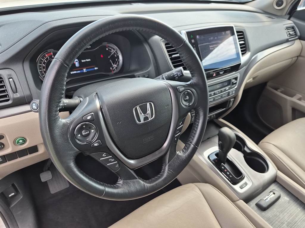 Thumbnail: 2016 Honda Pilot - 2