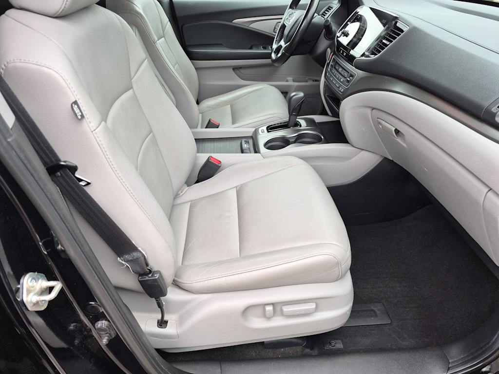 Thumbnail: 2019 Honda Pilot - 28