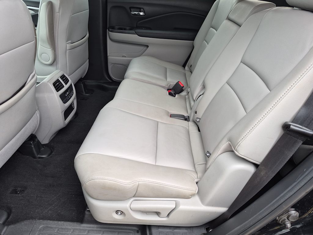 Thumbnail: 2019 Honda Pilot - 27