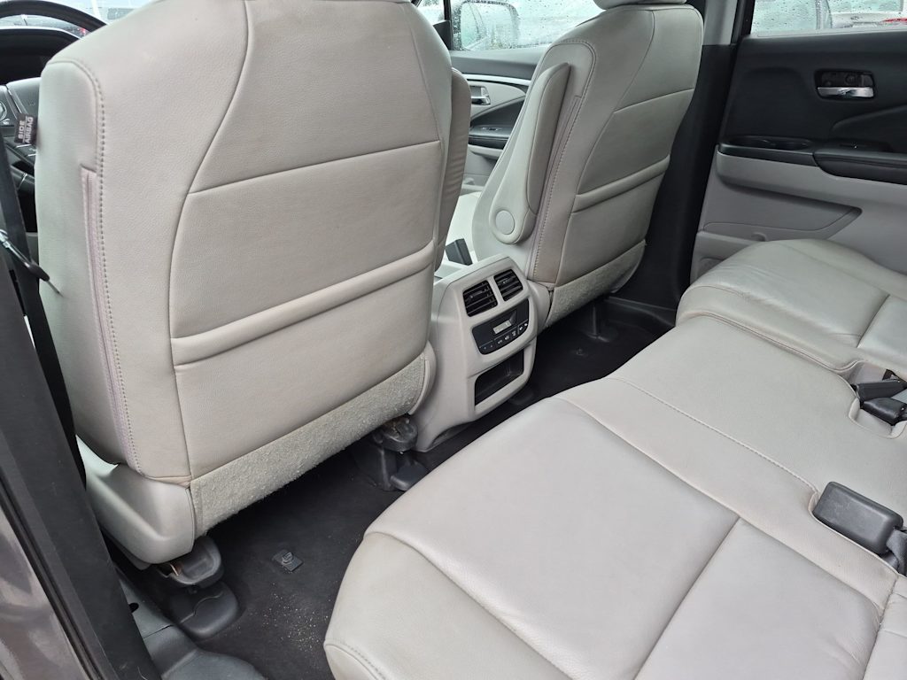 Thumbnail: 2016 Honda Pilot - 12