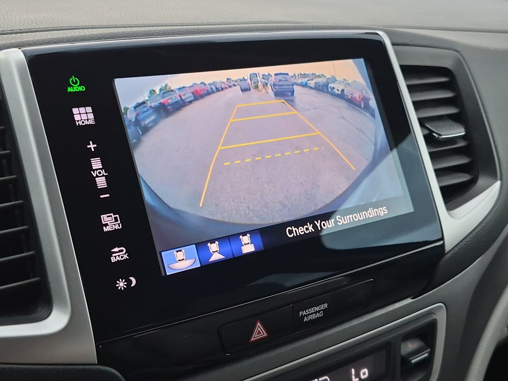 Thumbnail: 2016 Honda Pilot - 32