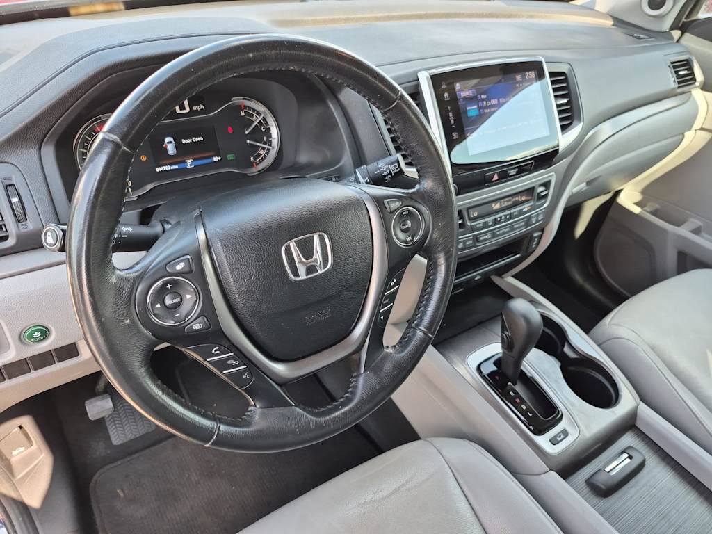 Thumbnail: 2017 Honda Pilot - 2
