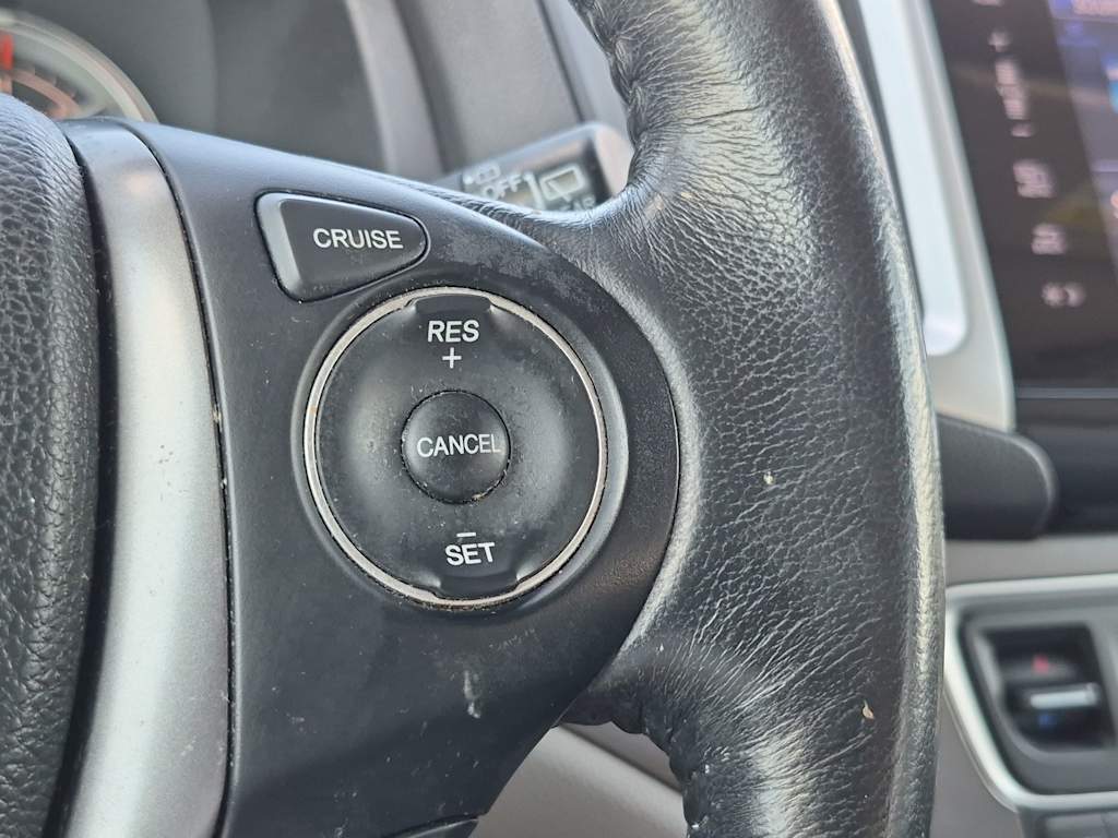 Thumbnail: 2017 Honda Pilot - 31