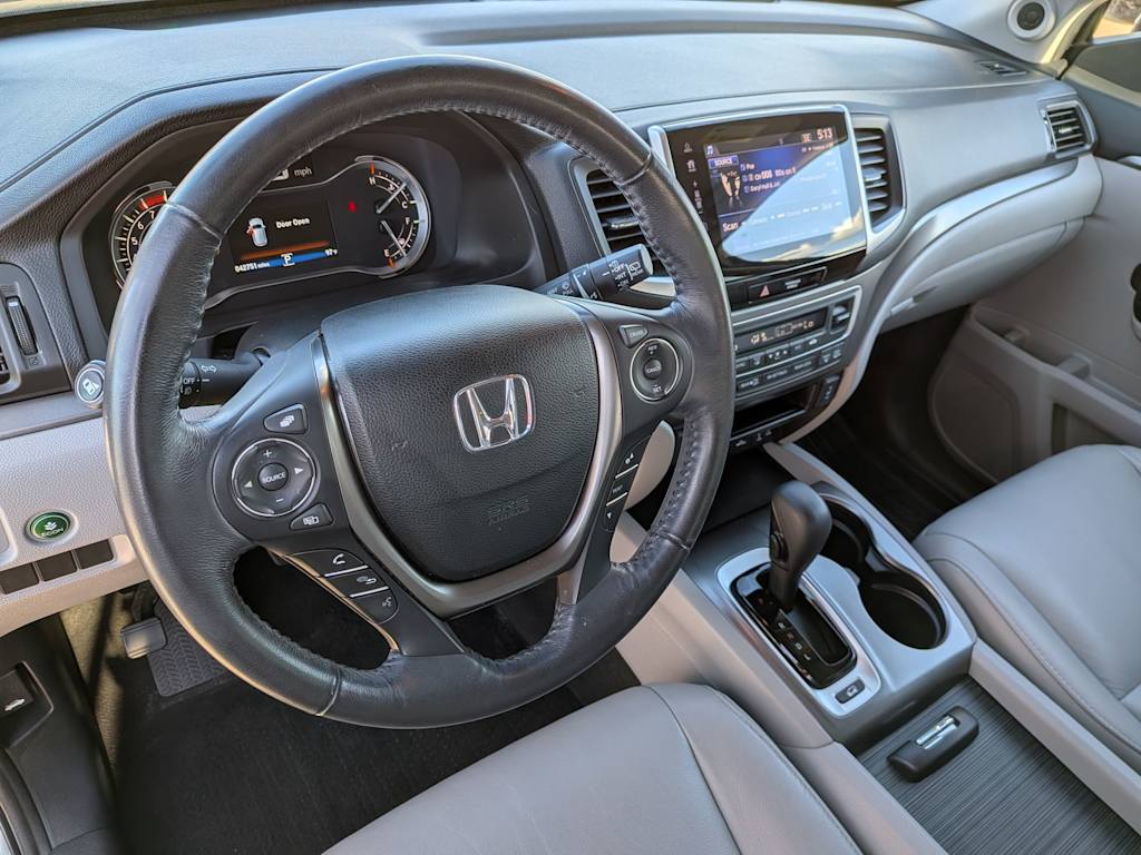 Thumbnail: 2018 Honda Pilot - 13