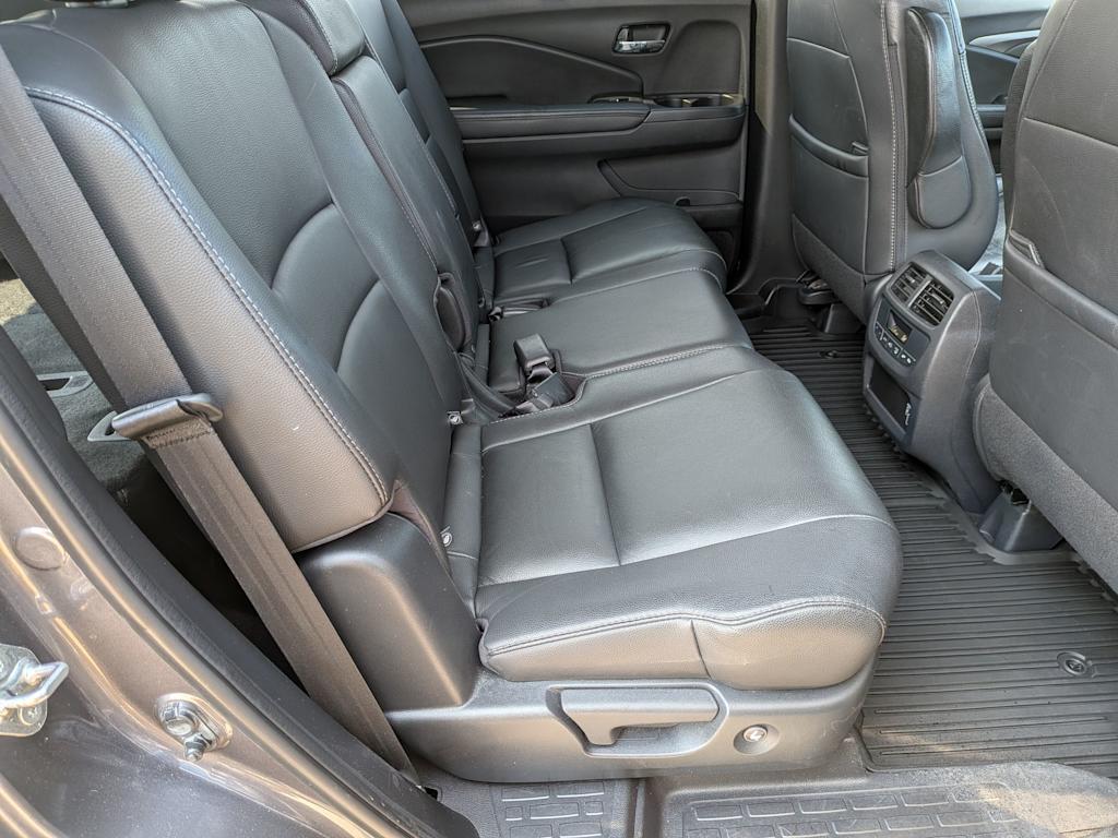 Thumbnail: 2019 Honda Pilot - 29