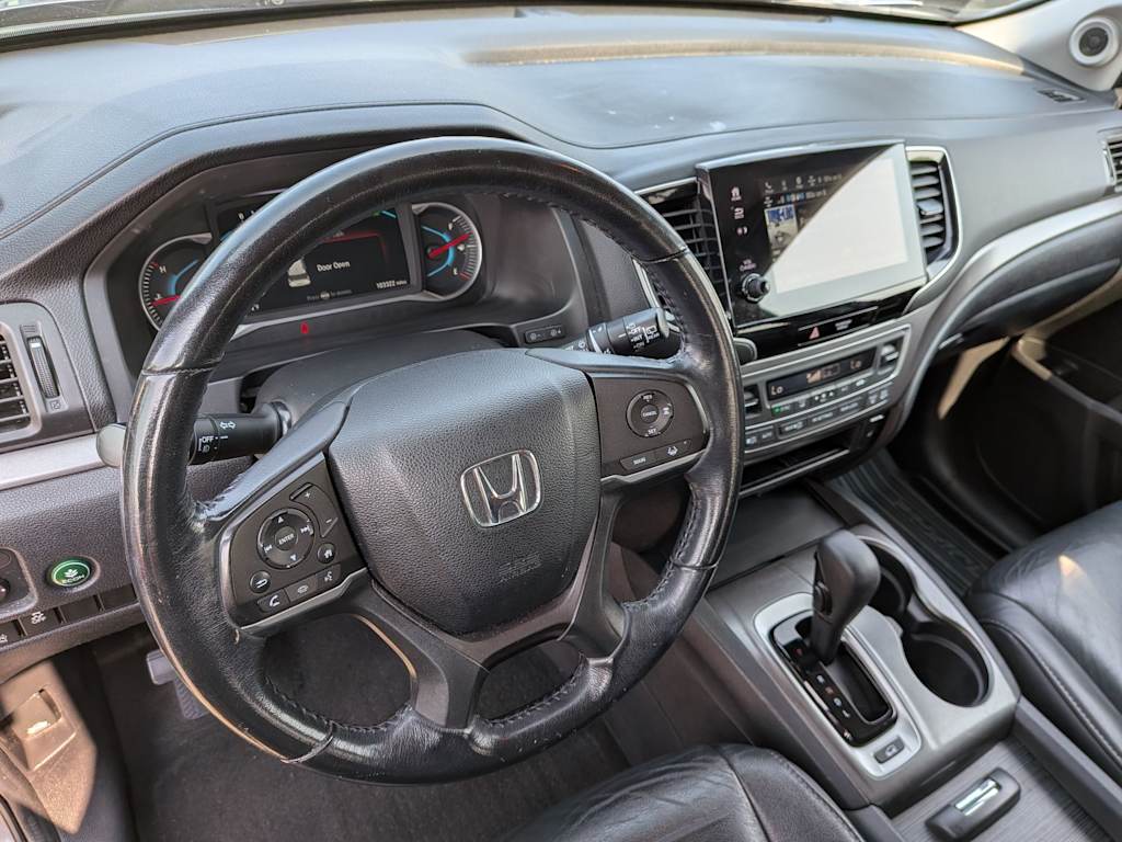Thumbnail: 2019 Honda Pilot - 2