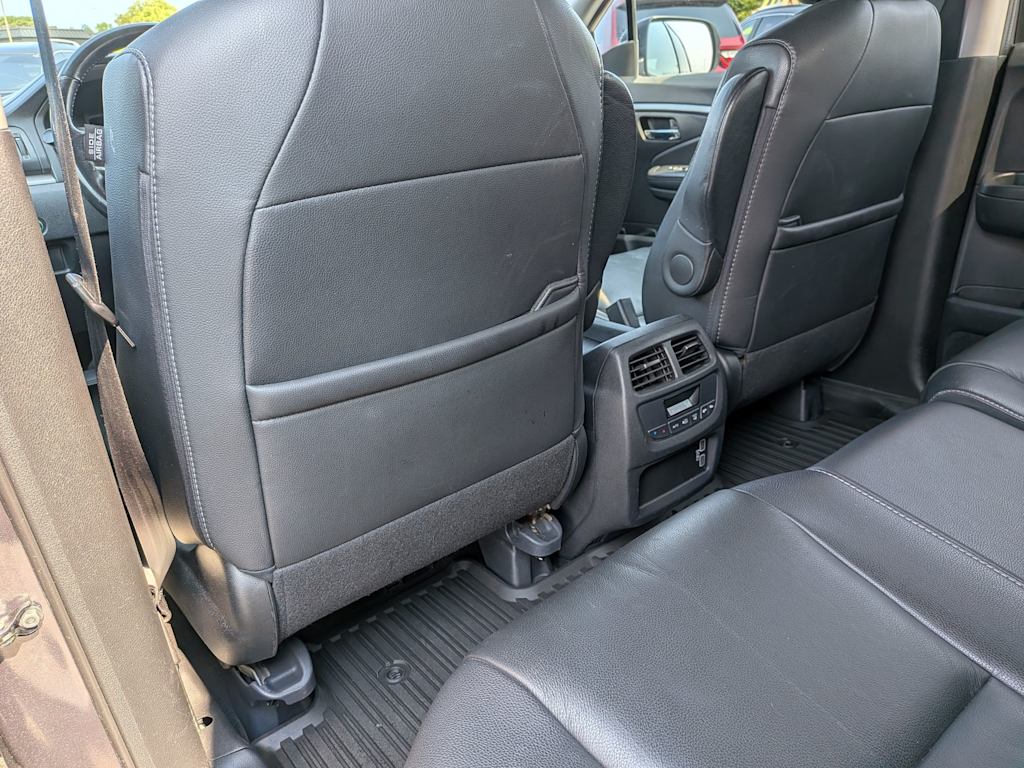 Thumbnail: 2019 Honda Pilot - 12