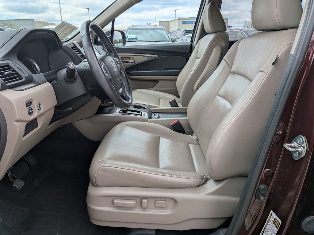 Thumbnail: 2016 Honda Pilot - 10