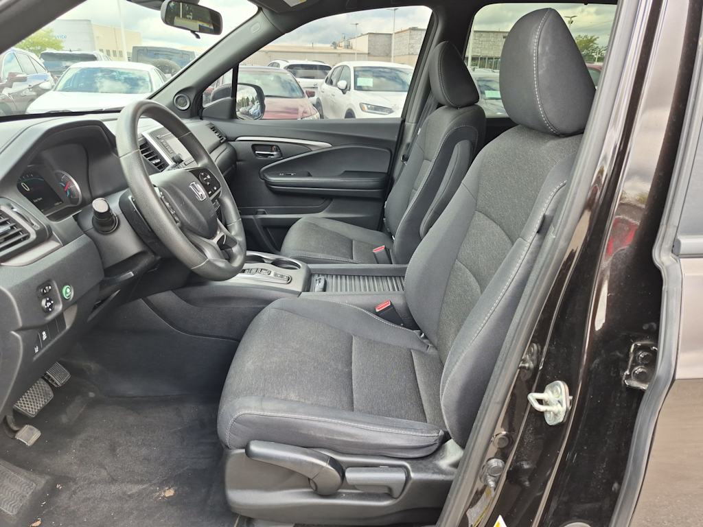 Thumbnail: 2019 Honda Passport - 10