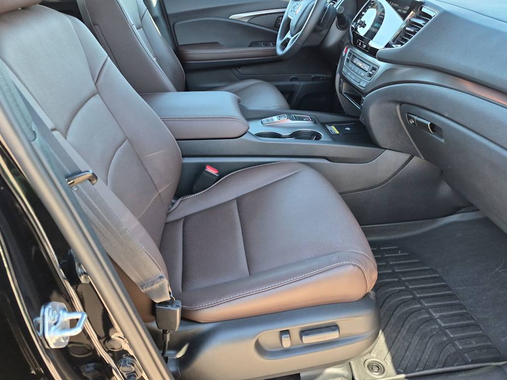 Thumbnail: 2025 Honda Passport - 29