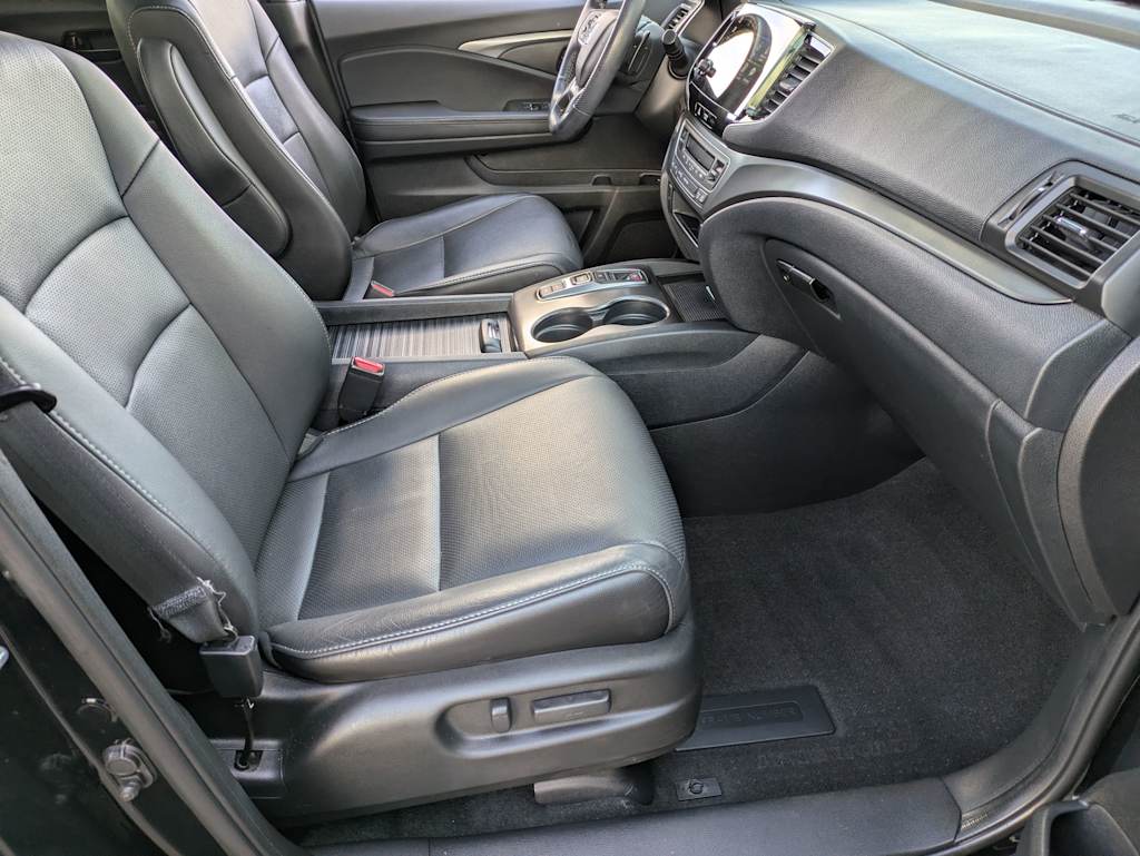 Thumbnail: 2023 Honda Passport - 10