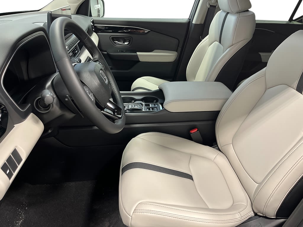 Thumbnail: 2026 Honda Passport - 11