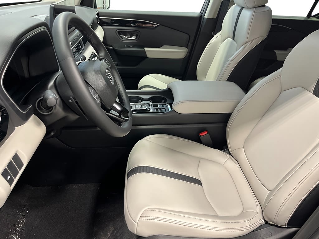 Thumbnail: 2026 Honda Passport - 11