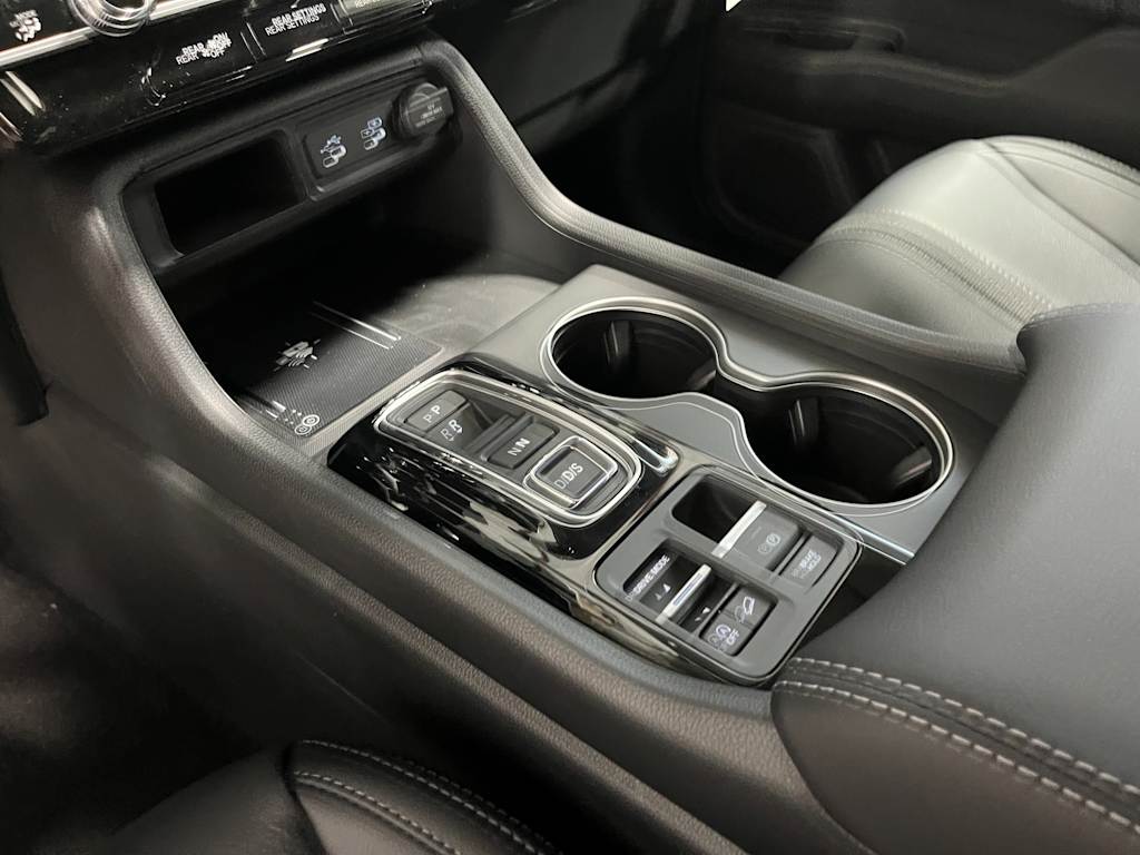 Thumbnail: 2026 Honda Pilot - 15