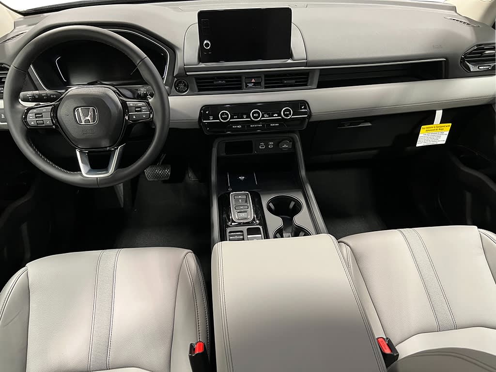 2025 Honda Pilot EX-L 10