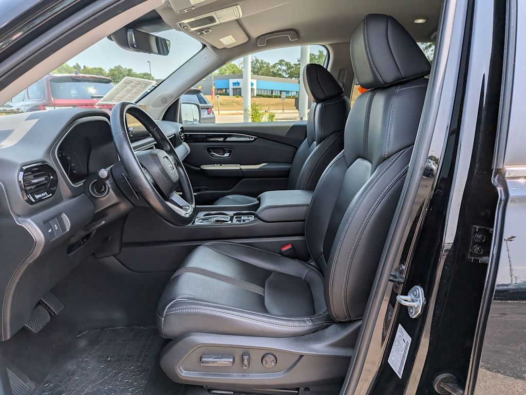 Thumbnail: 2025 Honda Pilot - 10