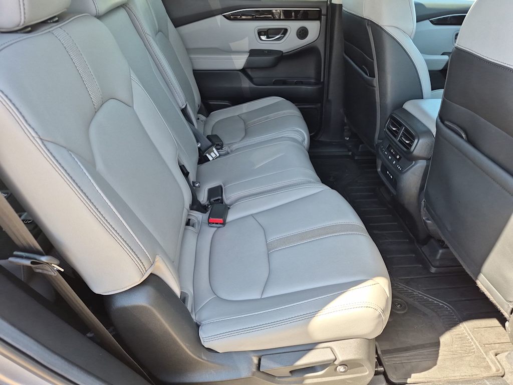 Thumbnail: 2025 Honda Pilot - 26