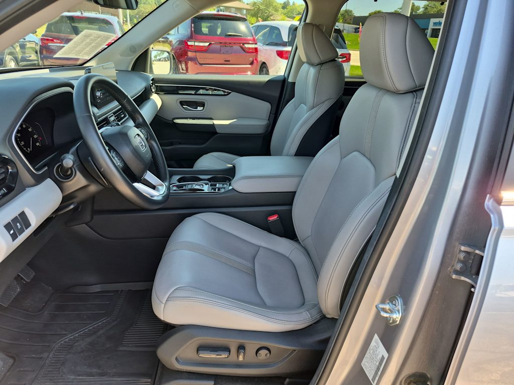 Thumbnail: 2025 Honda Pilot - 9