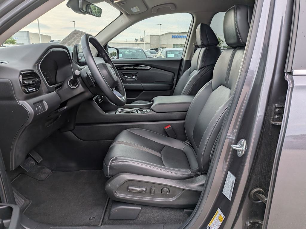 Thumbnail: 2023 Honda Pilot - 9