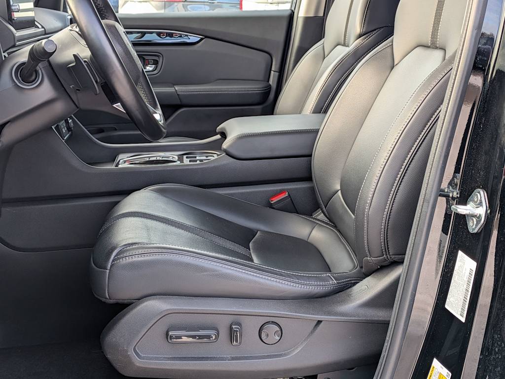 Thumbnail: 2023 Honda Pilot - 9