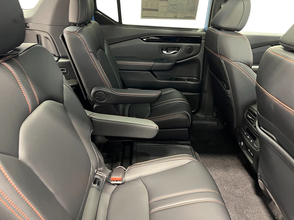 2025 Honda Pilot TrailSport 35