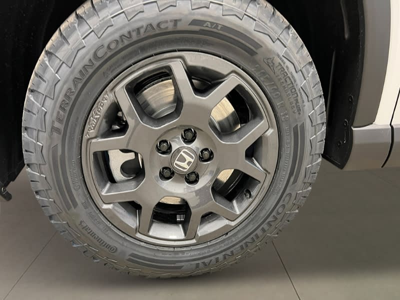 Thumbnail: 2025 Honda Pilot - 8