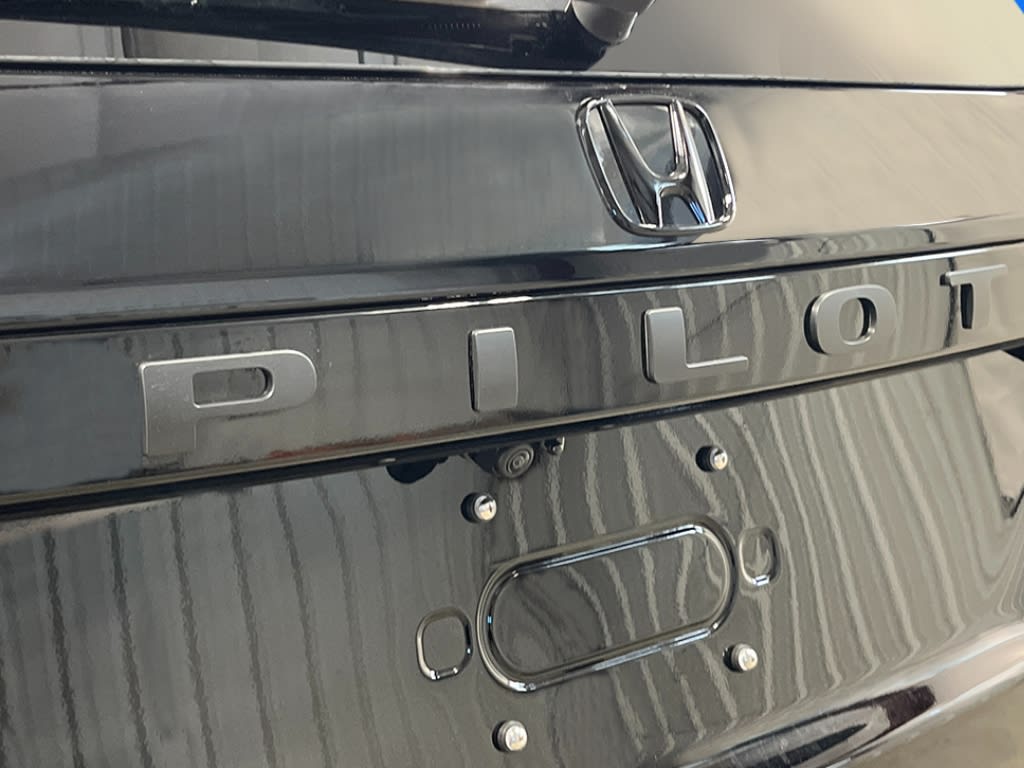 Thumbnail: 2026 Honda Pilot - 17