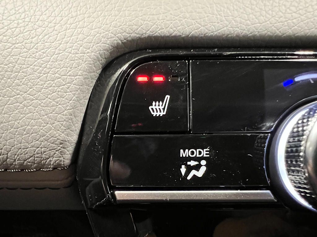 2025 Honda Pilot Touring 28
