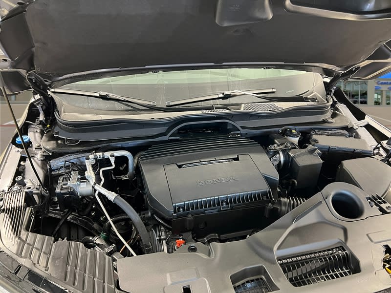 2025 Honda Pilot Touring 9