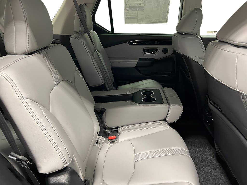 Thumbnail: 2025 Honda Pilot - 40