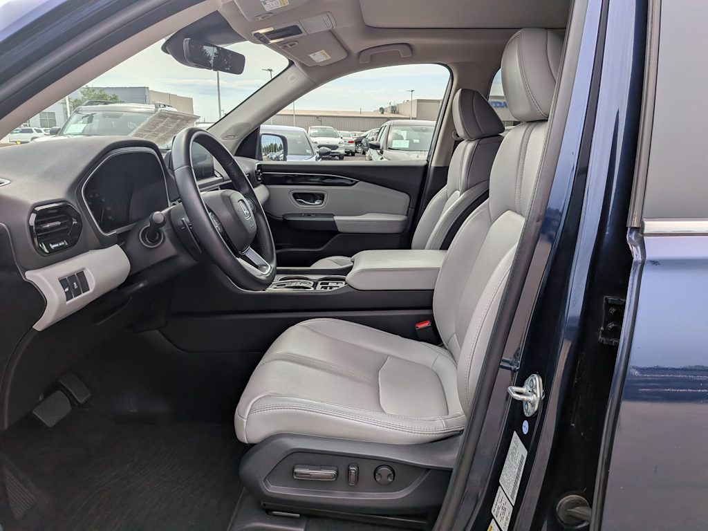Thumbnail: 2023 Honda Pilot - 9