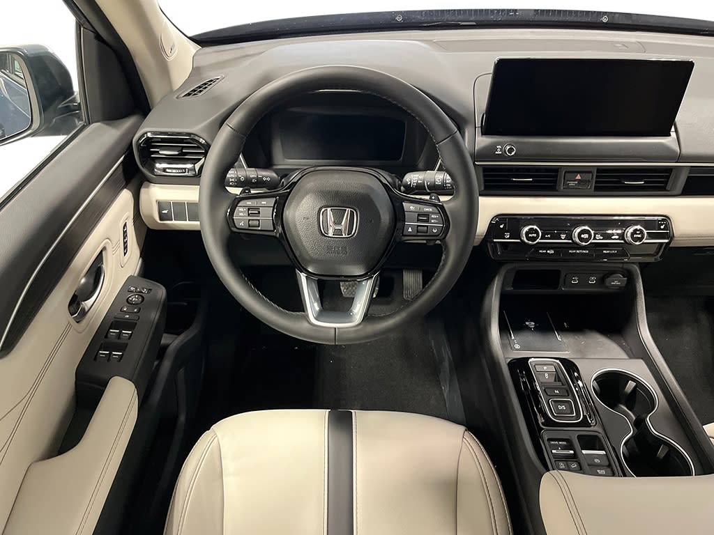 Thumbnail: 2026 Honda Pilot - 10