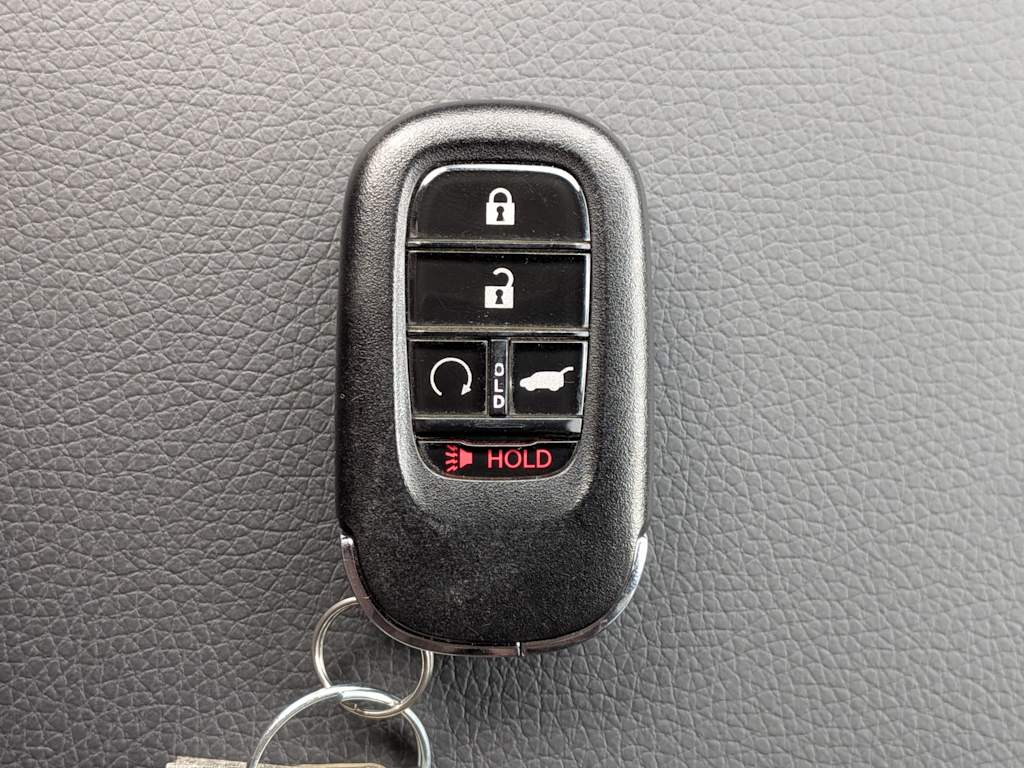 Thumbnail: 2023 Honda Pilot - 18