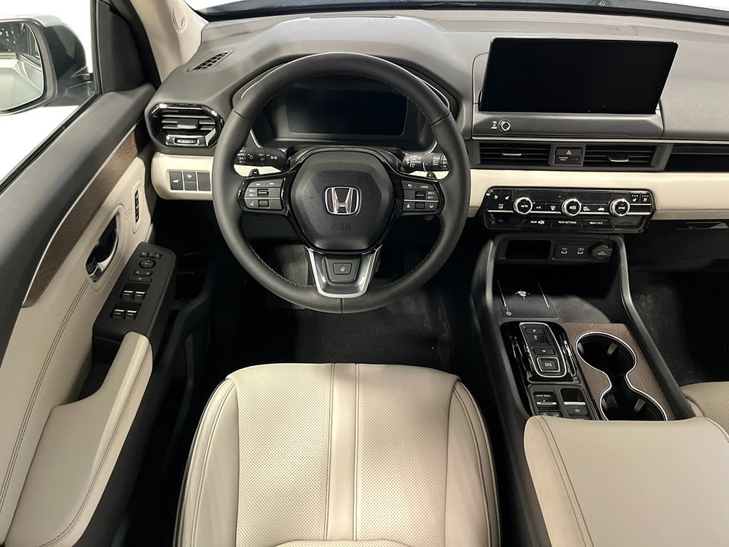 Thumbnail: 2026 Honda Pilot - 10