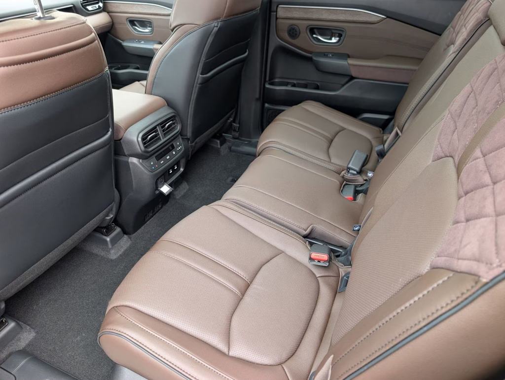 Thumbnail: 2026 Honda Pilot - 11