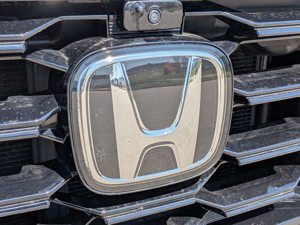 Thumbnail: 2023 Honda Pilot - 25