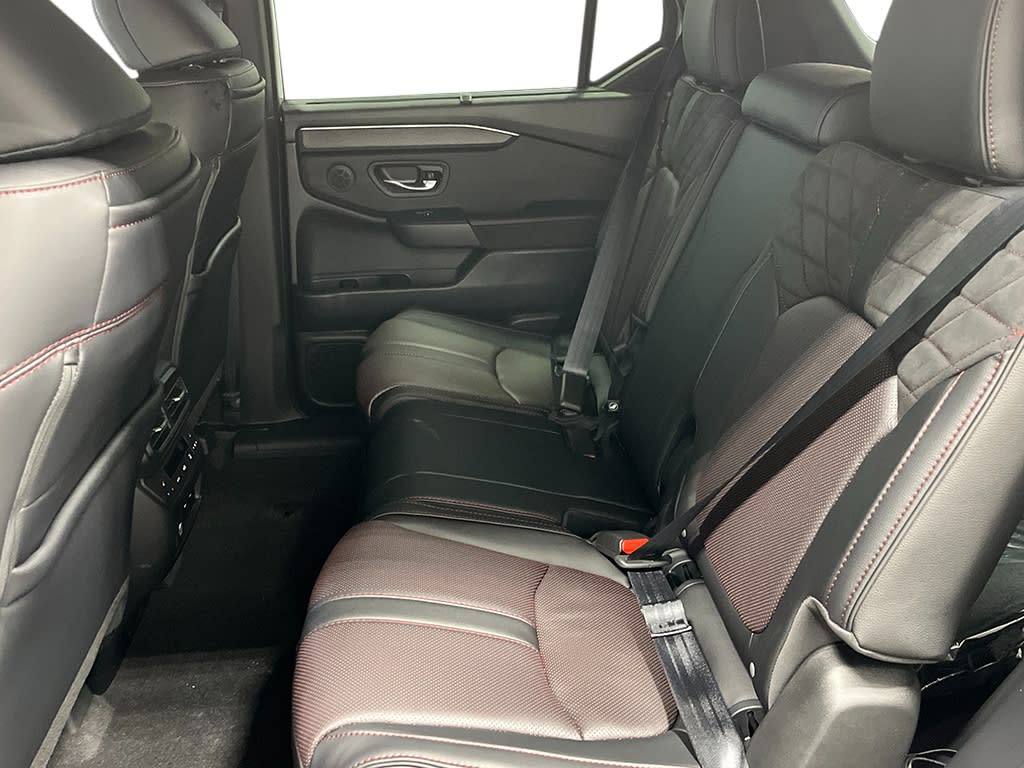 Thumbnail: 2026 Honda Pilot - 27