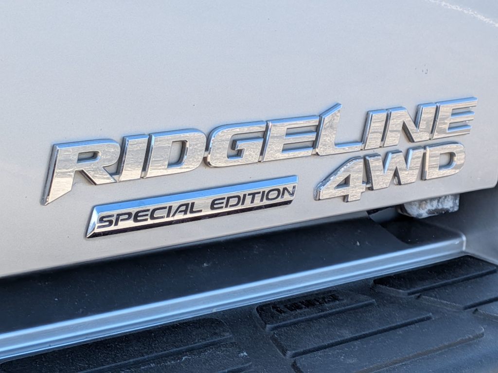 Thumbnail: 2014 Honda Ridgeline - 6