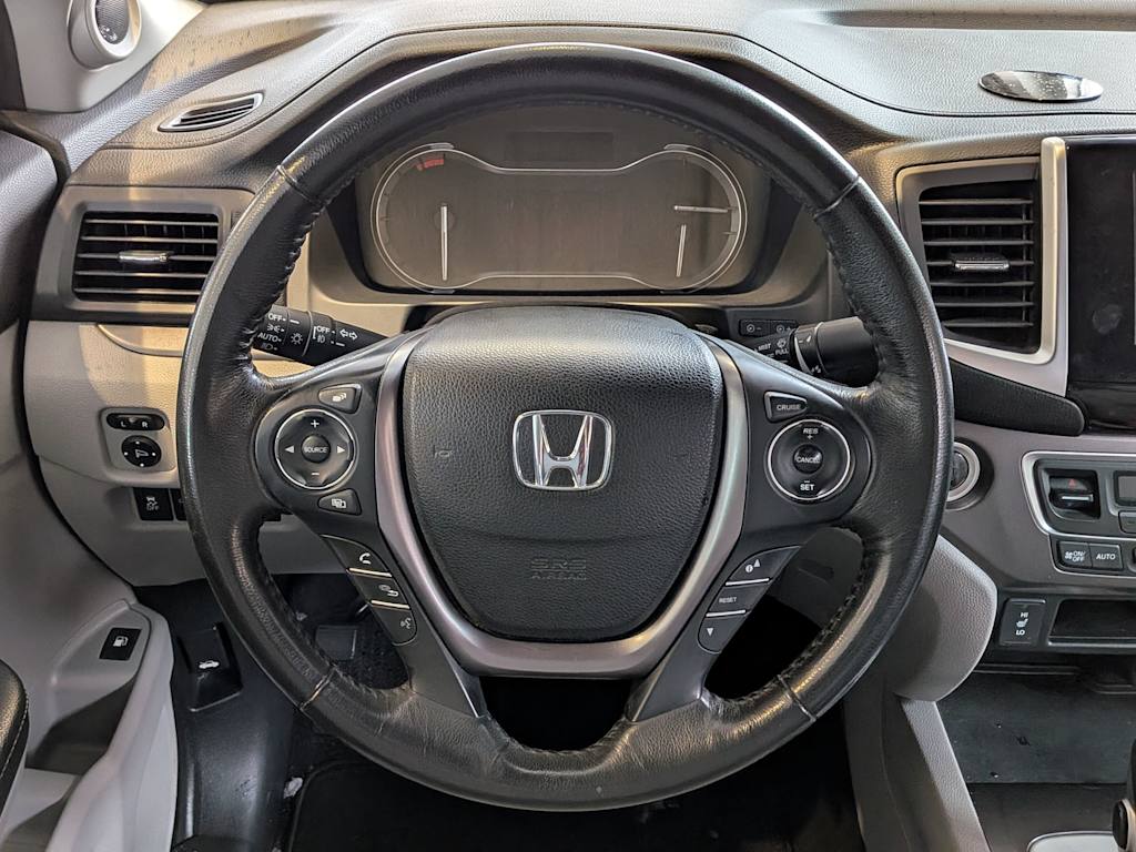 Thumbnail: 2017 Honda Ridgeline - 11