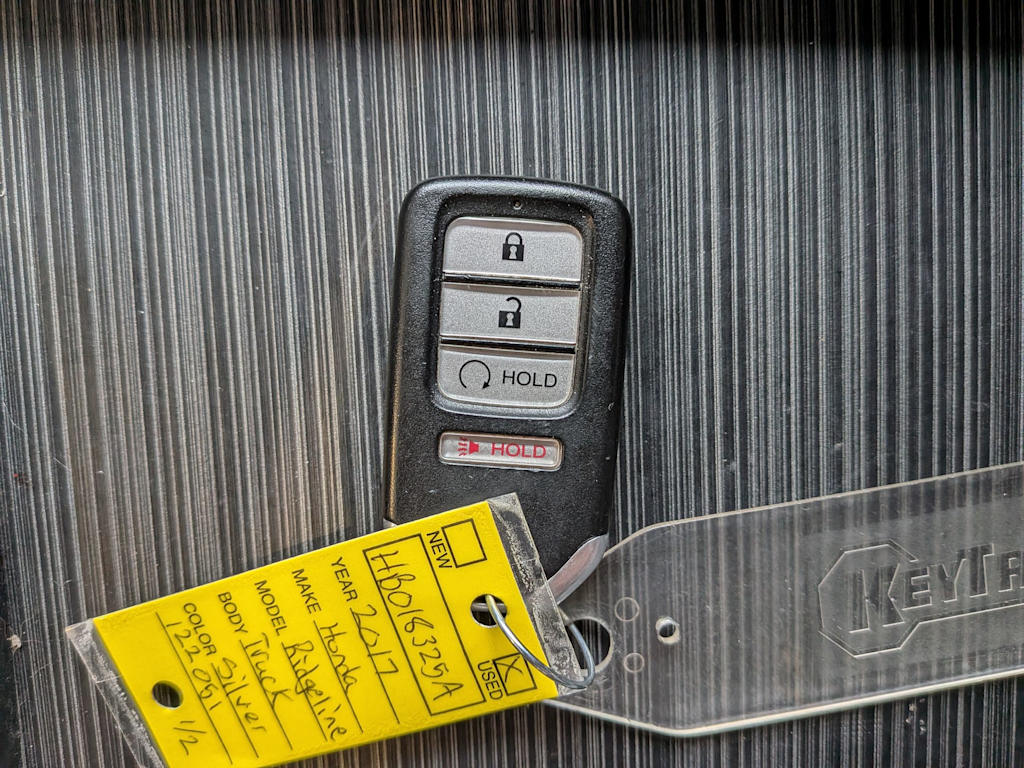 Thumbnail: 2017 Honda Ridgeline - 15