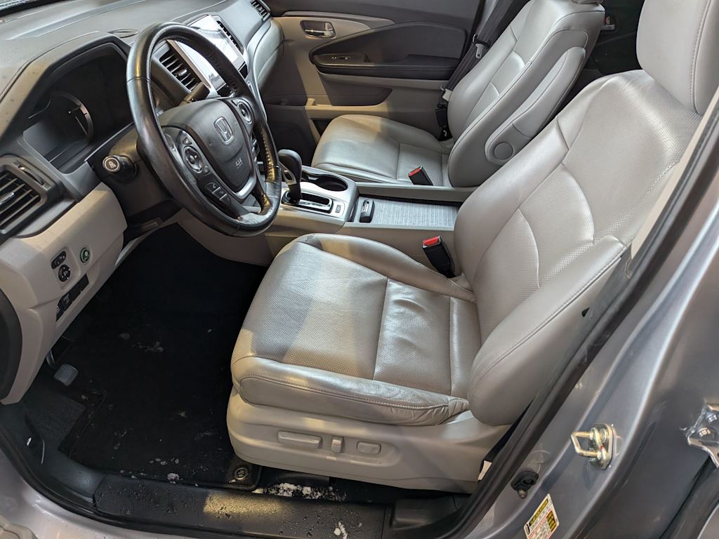 Thumbnail: 2017 Honda Ridgeline - 8