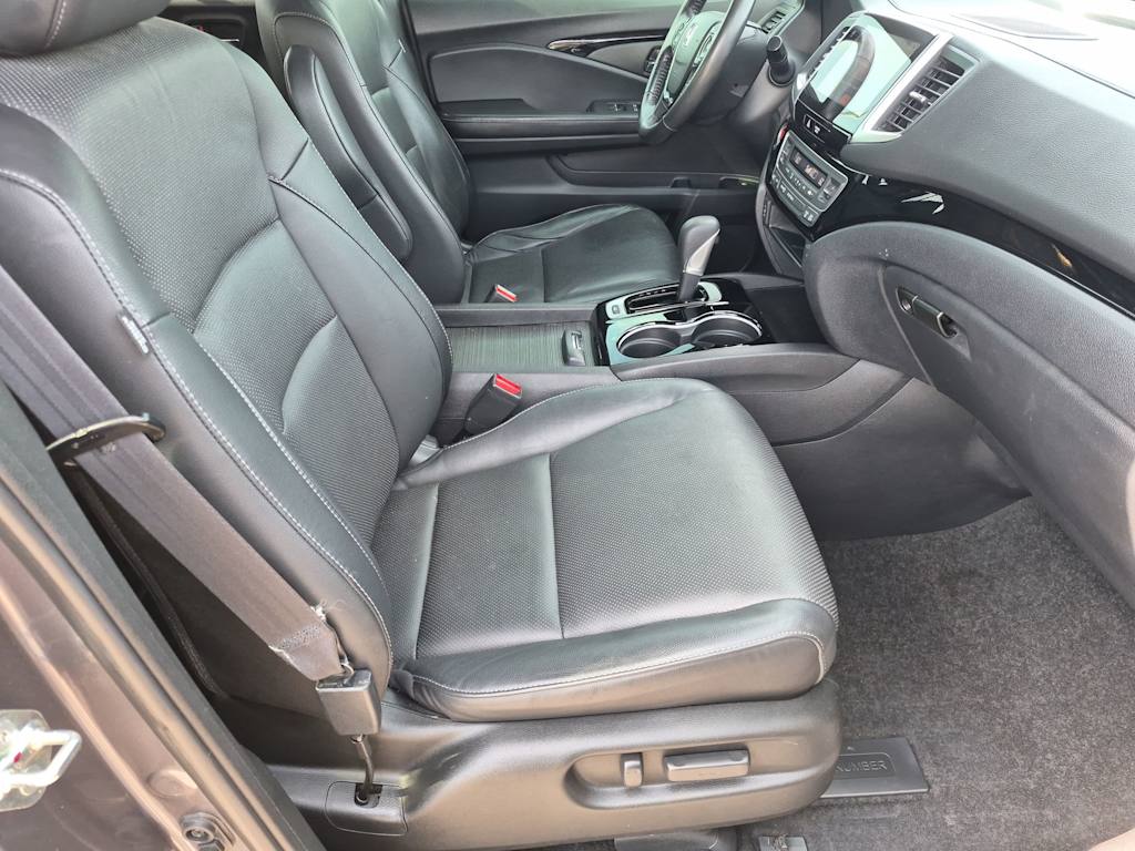 Thumbnail: 2019 Honda Ridgeline - 28