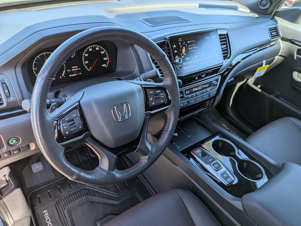 Thumbnail: 2025 Honda Ridgeline - 2