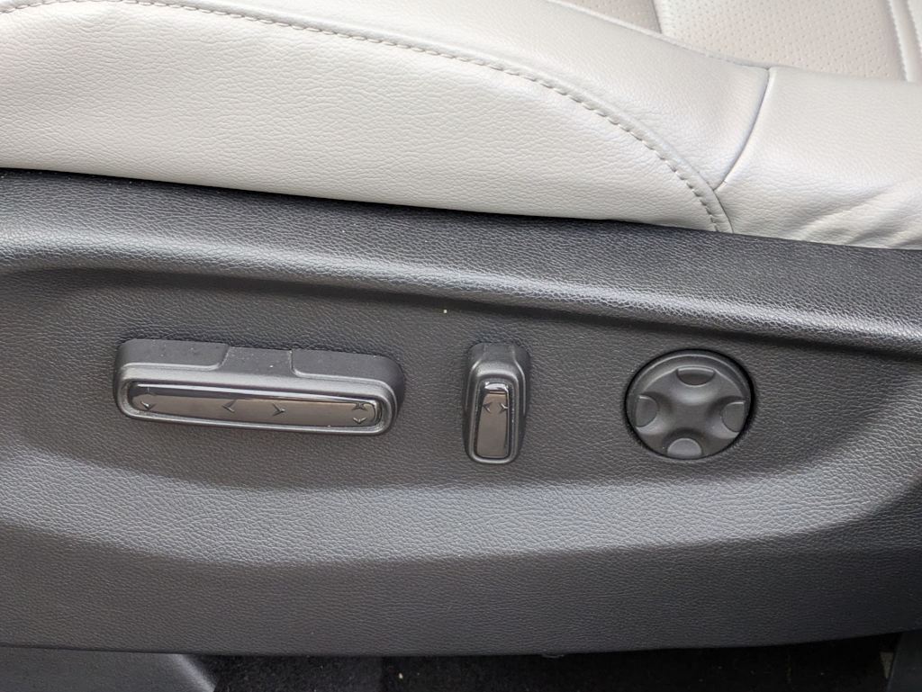 Thumbnail: 2017 Honda CR-V - 25