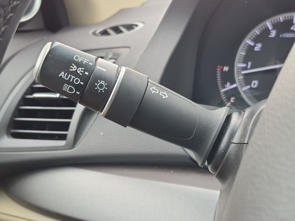 Thumbnail: 2015 Acura RDX - 15